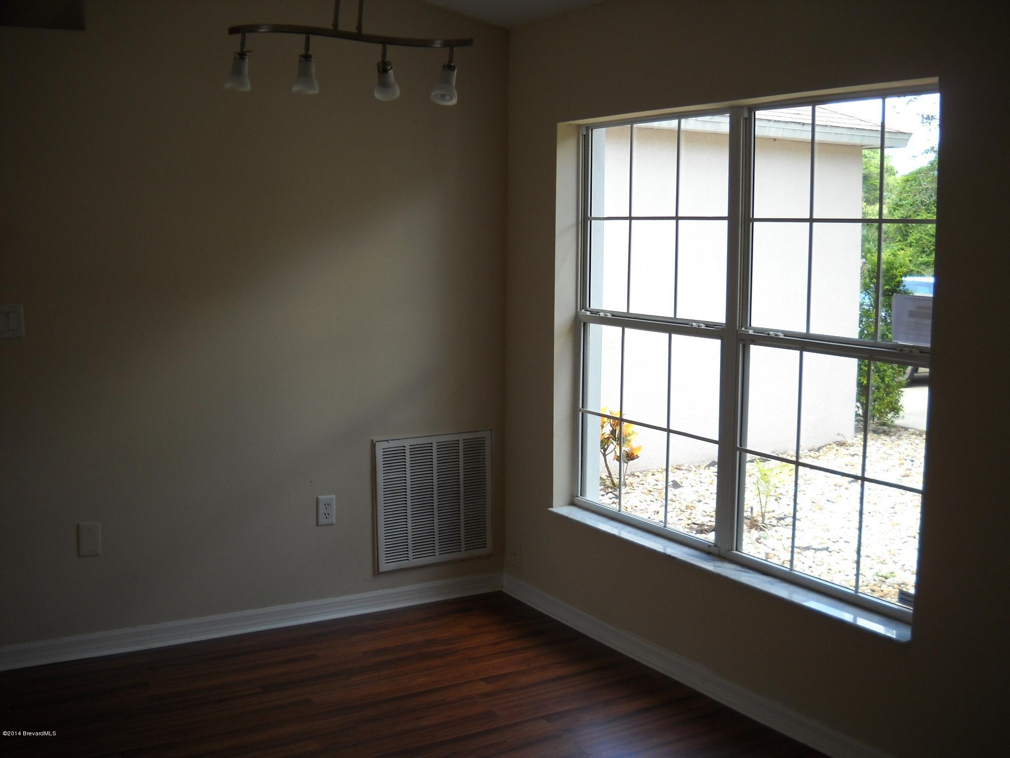 4475 Kings Highway Cocoa, FL 32927 - Photo 5 of 14 Dining/Living combo view