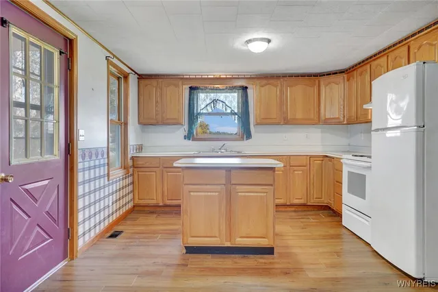 $245,500 | 13729 East Schutt Road, Chaffee, NY 14030