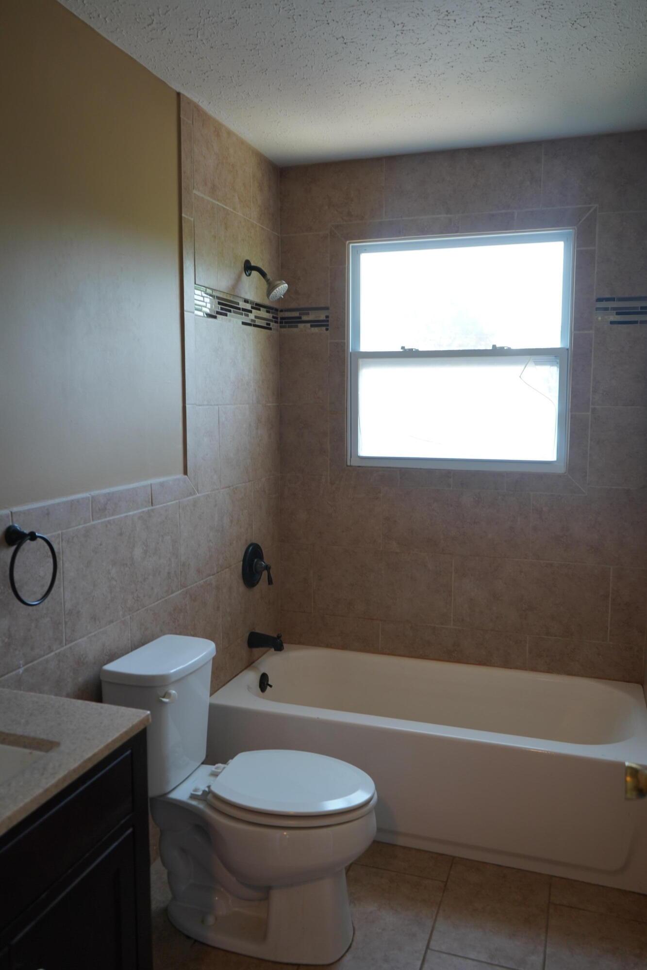 4283 New Road Youngstown, OH 44515 - Photo 11 of 20 DSC00855