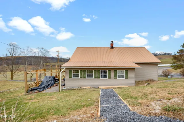 $85,000 | 22587 Us Highway 58, Castlewood, VA 24224
