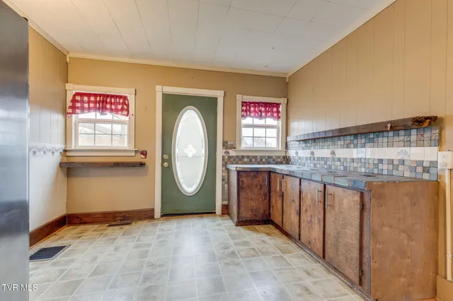 $85,000 | 22587 Us Highway 58, Castlewood, VA 24224