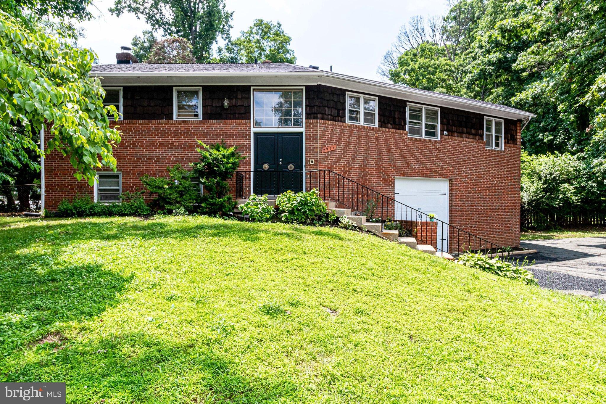 2924 Hideaway Road Fairfax, VA 22031 - Photo 1 of 45 Gallery Image 1