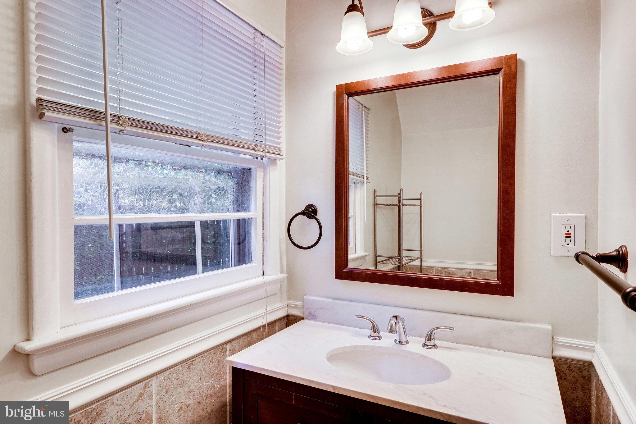2924 Hideaway Road Fairfax, VA 22031 - Photo 38 of 45 Gallery Image 38