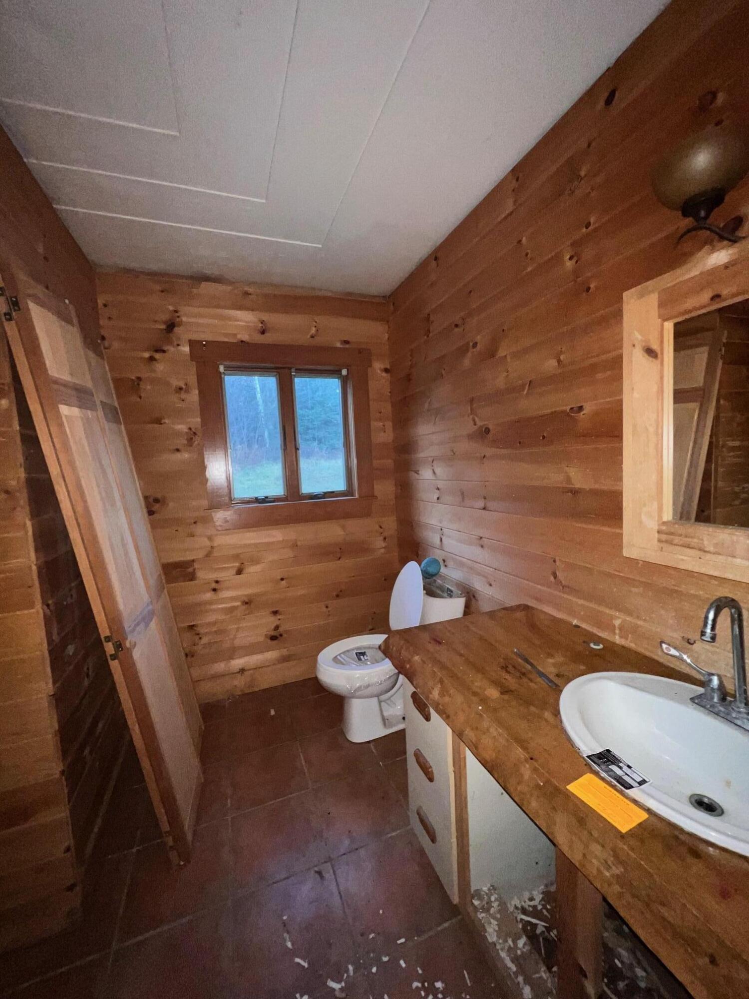 88 Stratton Road Rangeley, ME 04970 - Photo 14 of 34 1st Floor Bath