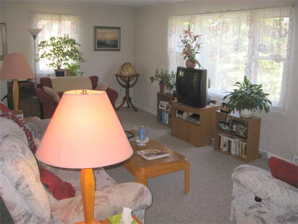49 Deepfield Road Springfield, MA 01118 - Photo 3 of 14 Gallery Image 3