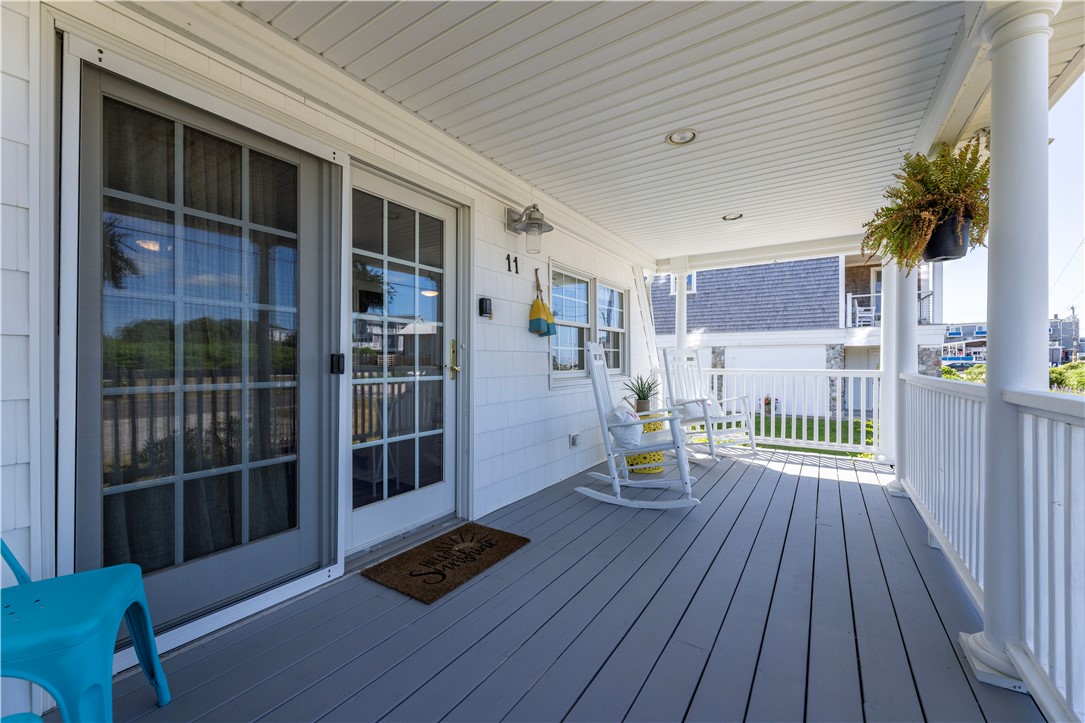 11 Collins Avenue Westerly, RI 02891 - Photo 9 of 43