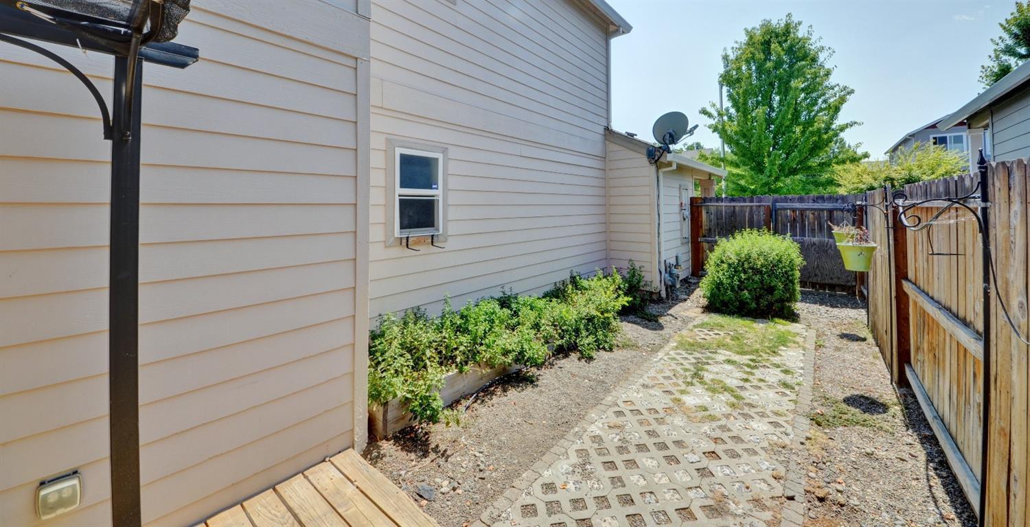 324 Everett Way Talent, OR 97540 - Photo 28 of 35 Additional Photo