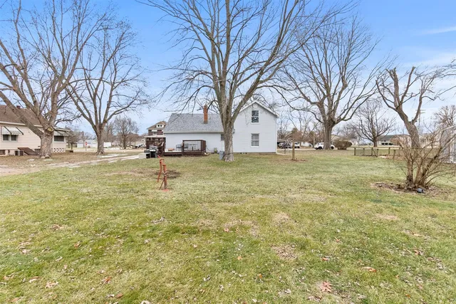 $129,900 | 303 South Jackson Street, Gardner, IL 60424
