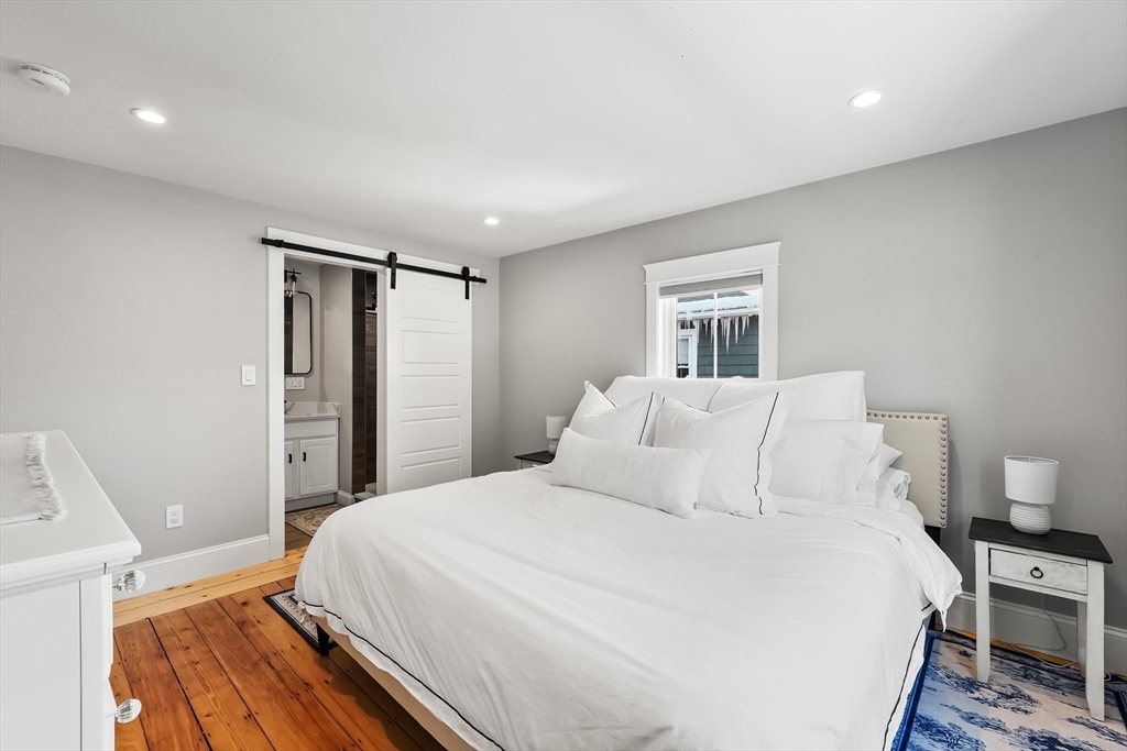 814 Main Street, Unit 814 Winchester, MA 01890 - Photo 3 of 42