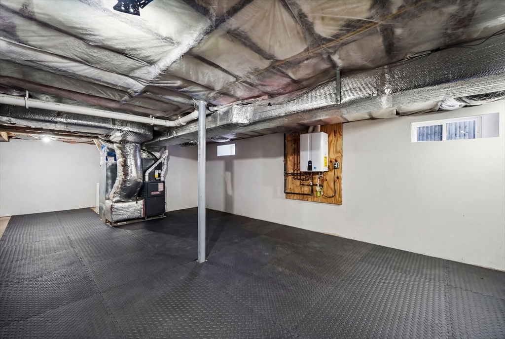 814 Main Street, Unit 814 Winchester, MA 01890 - Photo 35 of 42