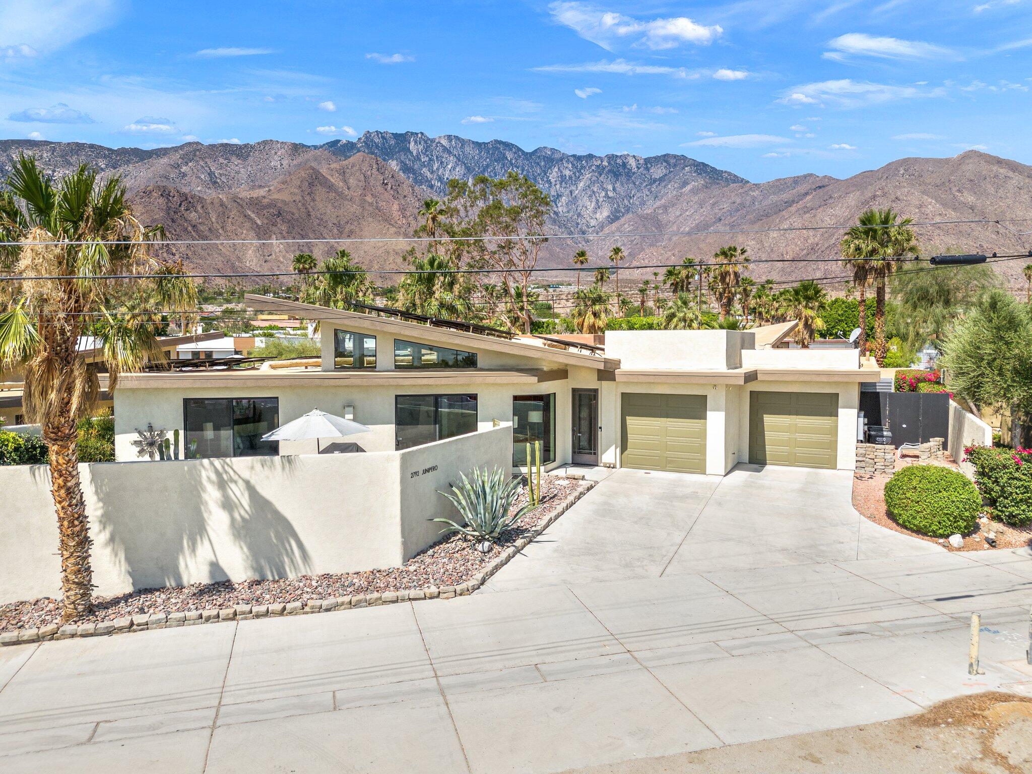 2792 North Junipero Ave