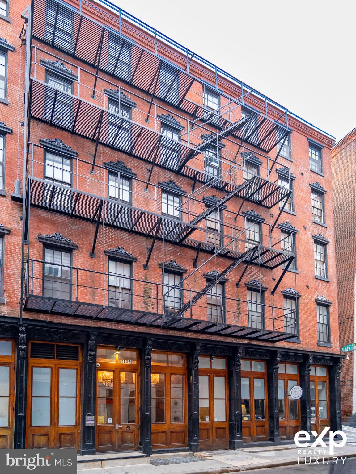 20 Letitia Street, Unit 3B Philadelphia, PA 19106 - Photo 3 of 35 a building view