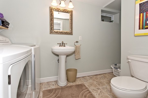11 Doncaster Road Lynnfield, MA 01940 - Photo 26 of 29 Gallery Image 26