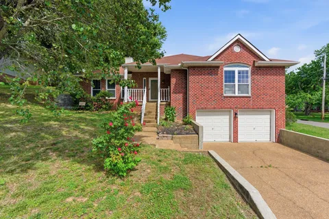 $415,000 | 1701 Ridgemere Court, Hermitage, TN 37076