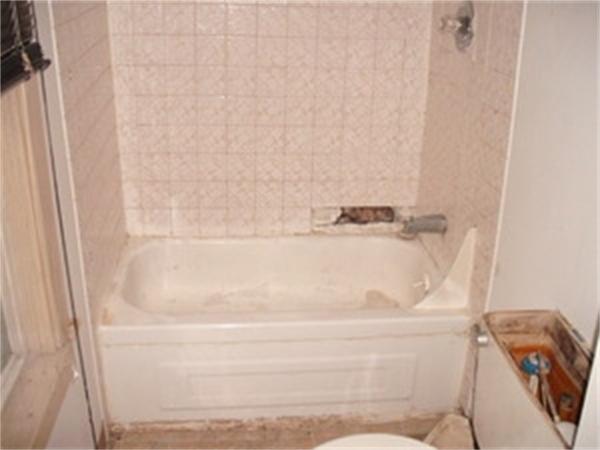 45 Collins Street Springfield, MA 01109 - Photo 2 of 6