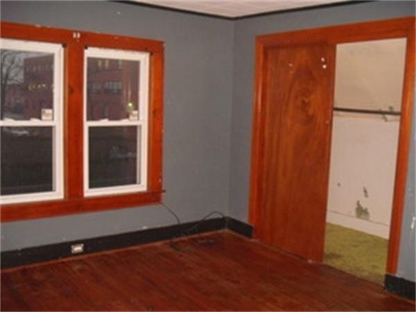 45 Collins Street Springfield, MA 01109 - Photo 4 of 6