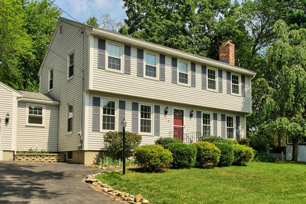 8 Sycamore Road Methuen, MA 01844 - Photo 1 of 16 Gallery Image 1