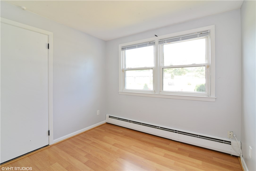15 Dedham Road Warwick, RI 02888 - Photo 11 of 15