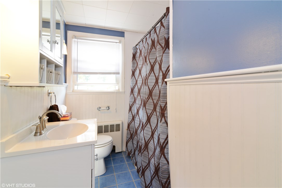 15 Dedham Road Warwick, RI 02888 - Photo 12 of 15