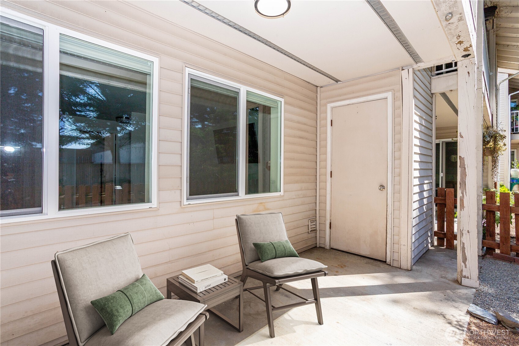 4231 Northeast 5th Street, Unit C102 Renton, WA 98059 - Photo 23 of 27