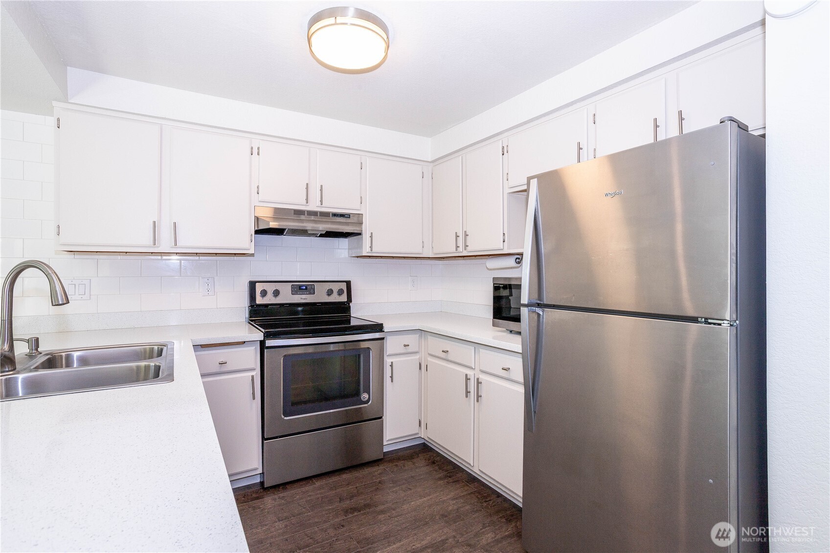 4231 Northeast 5th Street, Unit C102 Renton, WA 98059 - Photo 9 of 27