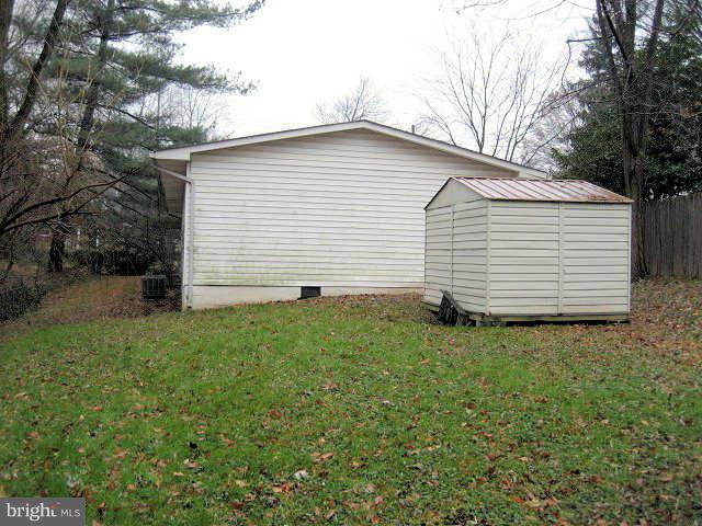 2859 Graham Road Falls Church, VA 22042 - Photo 4 of 21 Exterior (Rear)