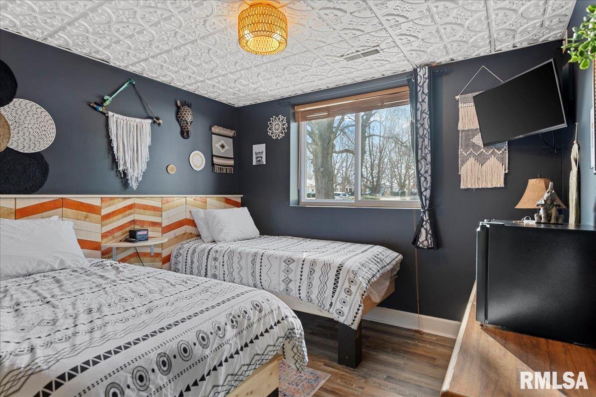 221 South Monroe Street Pittsfield, IL 62363 - Photo 17 of 45