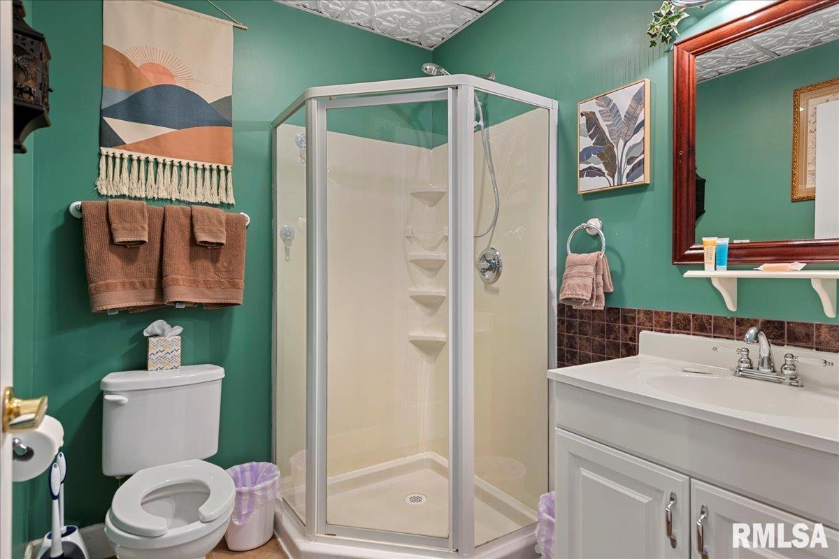 221 South Monroe Street Pittsfield, IL 62363 - Photo 34 of 45