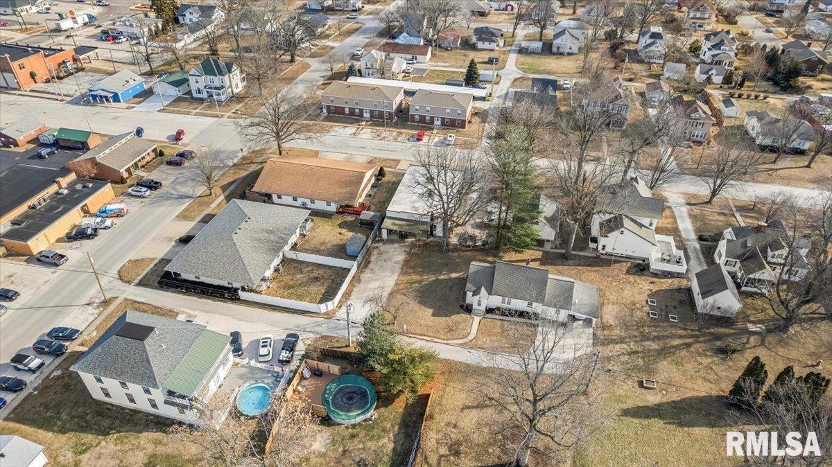 221 South Monroe Street Pittsfield, IL 62363 - Photo 44 of 45