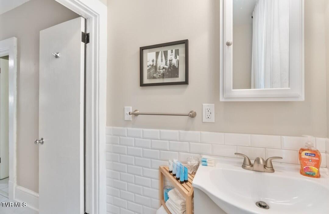 313 South Cutler Street Greeneville, TN 37743 - Photo 14 of 20 1000017625