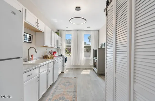 $2,200 | 313 South Cutler Street, Greeneville, TN 37743