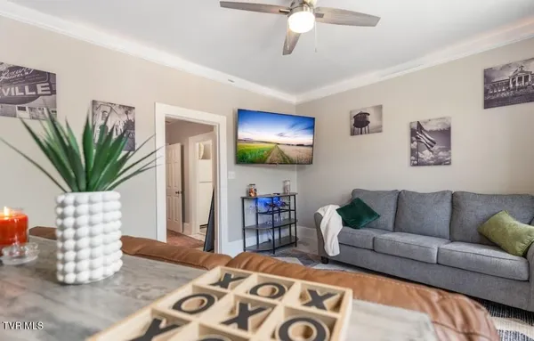 $2,200 | 313 South Cutler Street, Greeneville, TN 37743