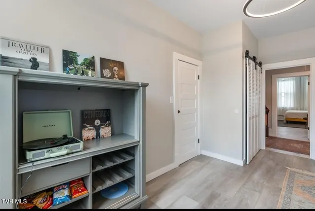 $2,200 | 313 South Cutler Street, Greeneville, TN 37743