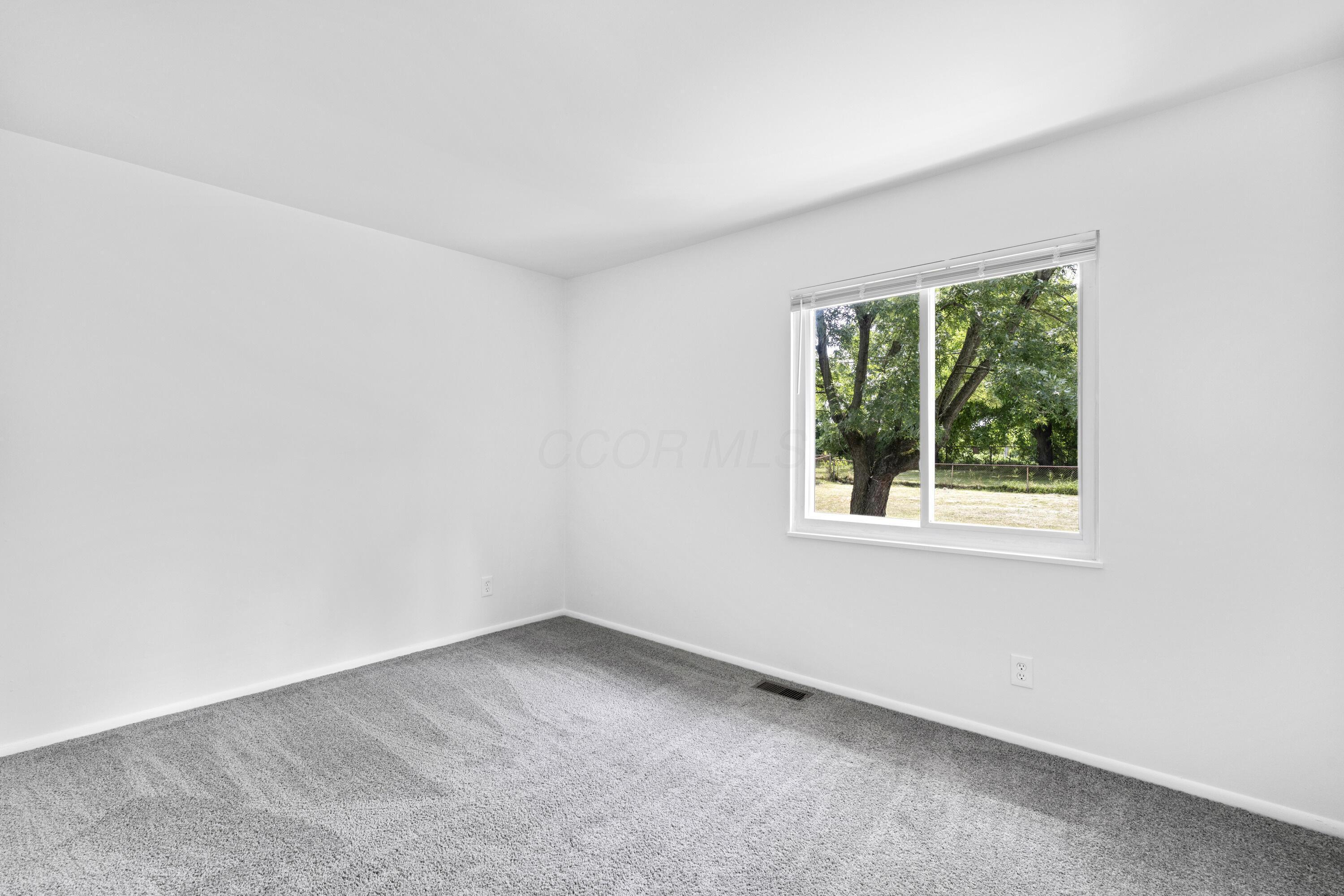 1759 Penfield Road Columbus, OH 43227 - Photo 6 of 15 dsc03960