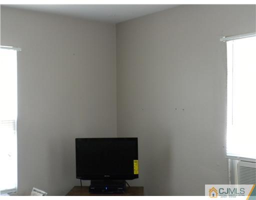 415 Front Street Dunellen, NJ 08812 - Photo 11 of 12 Gallery Image 11