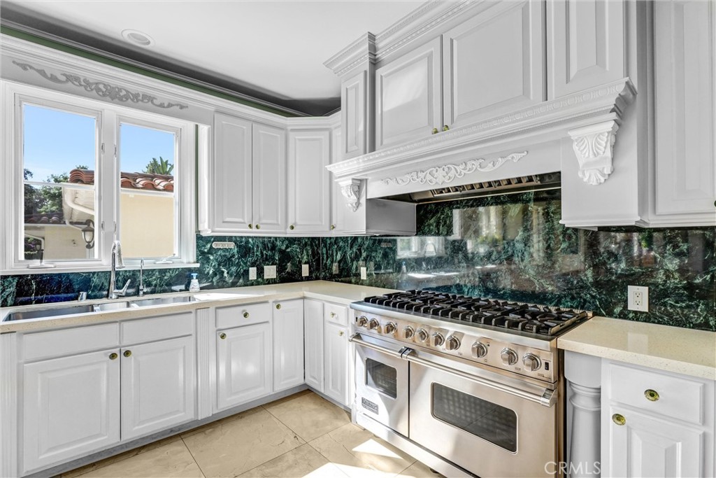 2290 Lombardy Road San Marino, CA 91108 - Photo 17 of 54