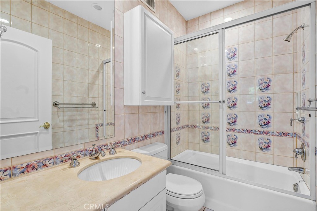 2290 Lombardy Road San Marino, CA 91108 - Photo 21 of 54