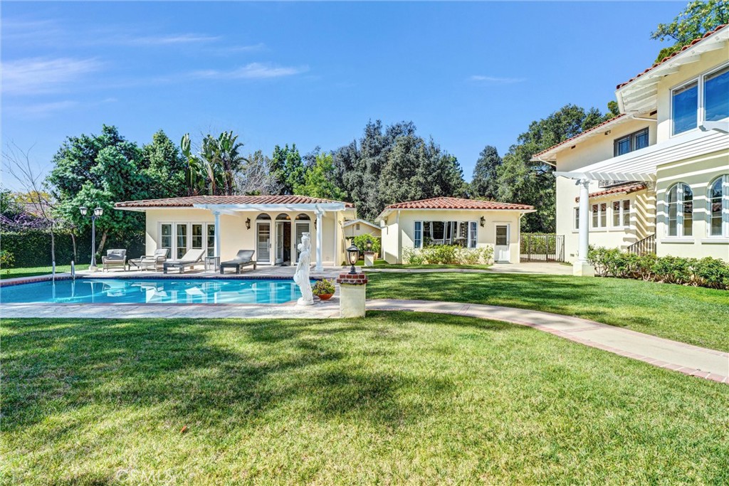 2290 Lombardy Road San Marino, CA 91108 - Photo 43 of 54