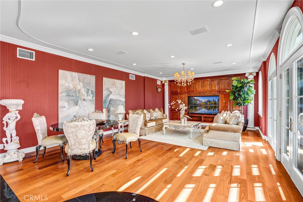 2290 Lombardy Road San Marino, CA 91108 - Photo 8 of 54 Family Room