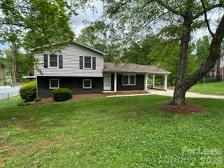 $2,500 | 2108 Deepwood Court, Gastonia, NC 28054