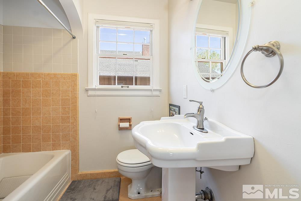 834 Lander Street Reno, NV 89509 - Photo 9 of 21 Photo 9