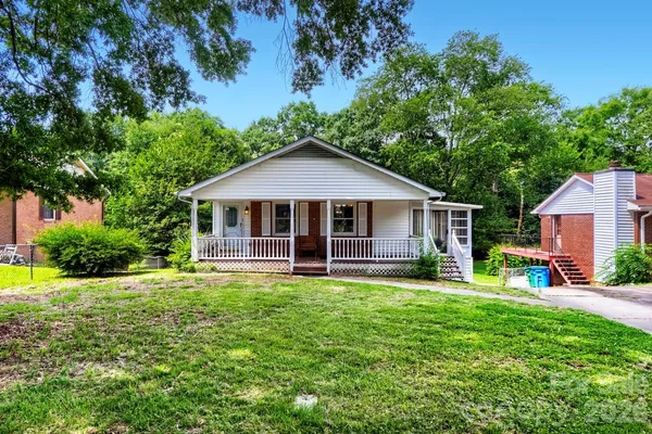 $329,900 | 221 Eden Circle, Pineville, NC 28134