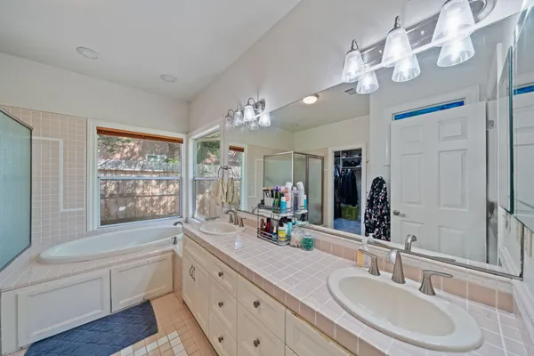 $689,900 | 2945 Forest Hills Drive, Redding, CA 96002