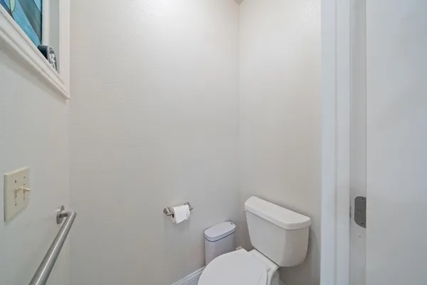 $689,900 | 2945 Forest Hills Drive, Redding, CA 96002