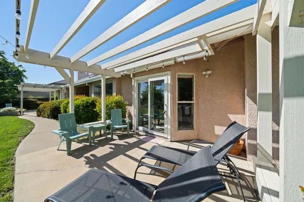 $689,900 | 2945 Forest Hills Drive, Redding, CA 96002