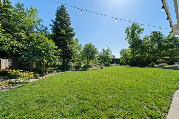 $689,900 | 2945 Forest Hills Drive, Redding, CA 96002