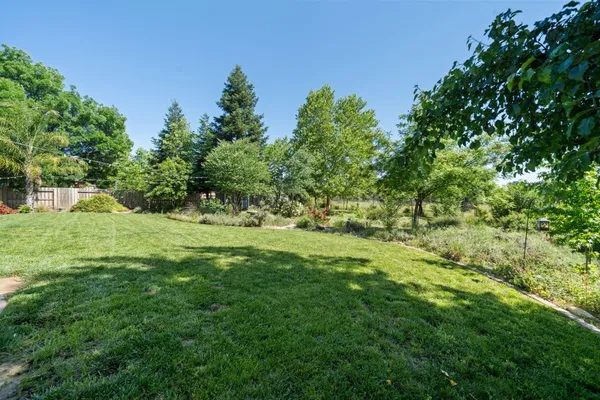 $689,900 | 2945 Forest Hills Drive, Redding, CA 96002
