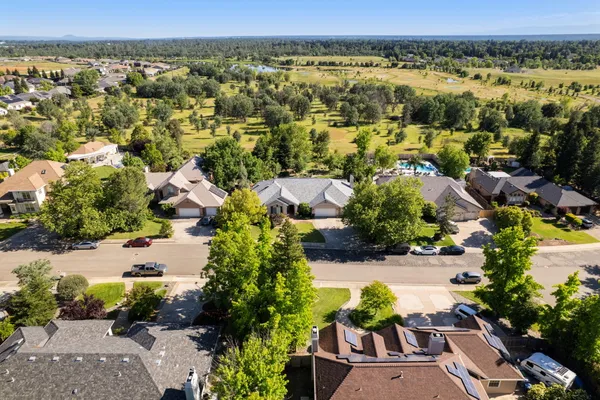 $689,900 | 2945 Forest Hills Drive, Redding, CA 96002