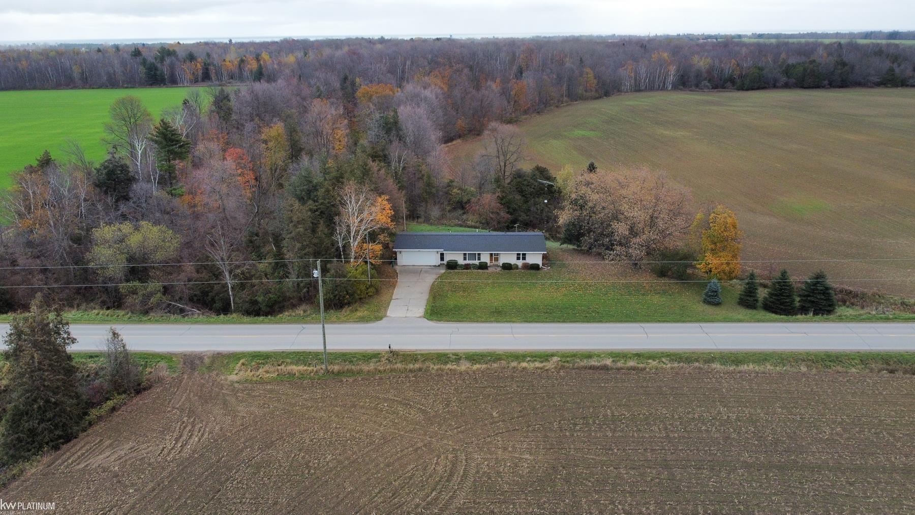 2285 Schock Road Harbor Beach, MI 48441 - Photo 3 of 24