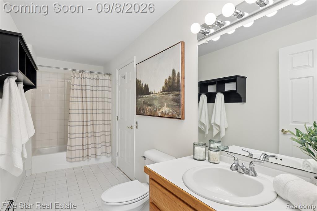 9045 Commerce Road Commerce Township, MI 48382 - Photo 36 of 60 Gallery Image 36
